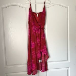 H&M Dresses - H&M Wrap Dress H&M Dresses - H&M Wrap Dress